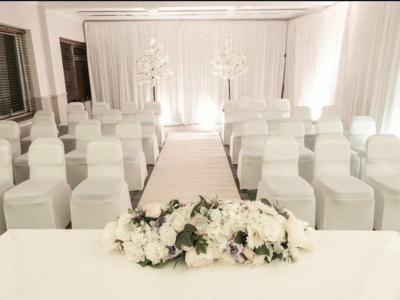 small wedding ceremony Holiday Inn Chester - South.